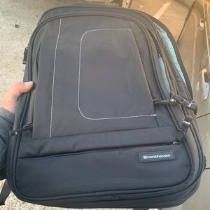 Brenthaven Laptop bag like new tons of storage TSA